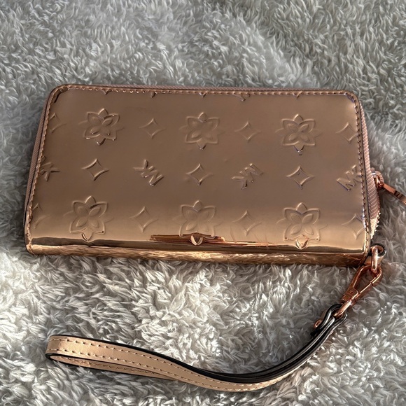 Michael Kors Rose Gold Embossed Wallet - Picture 2 of 5